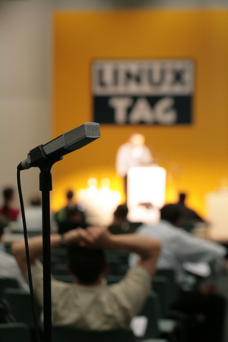 Linux Tag Logo
